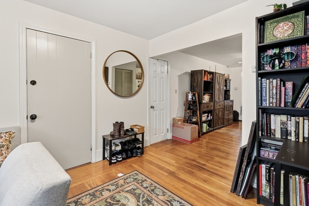 Building Photo - 50 Monmouth St