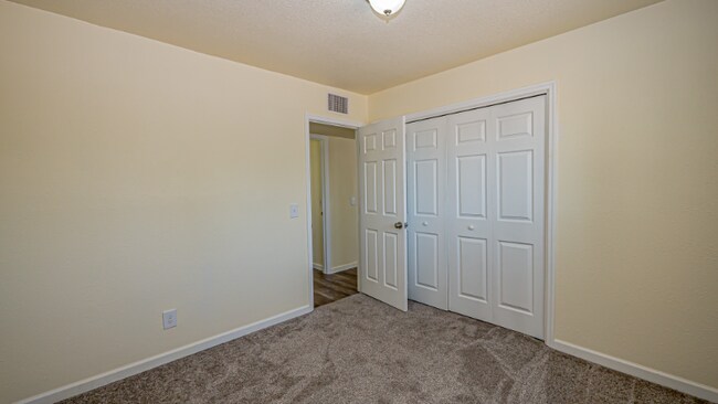 Building Photo - 2152 Calle Mesa Verde