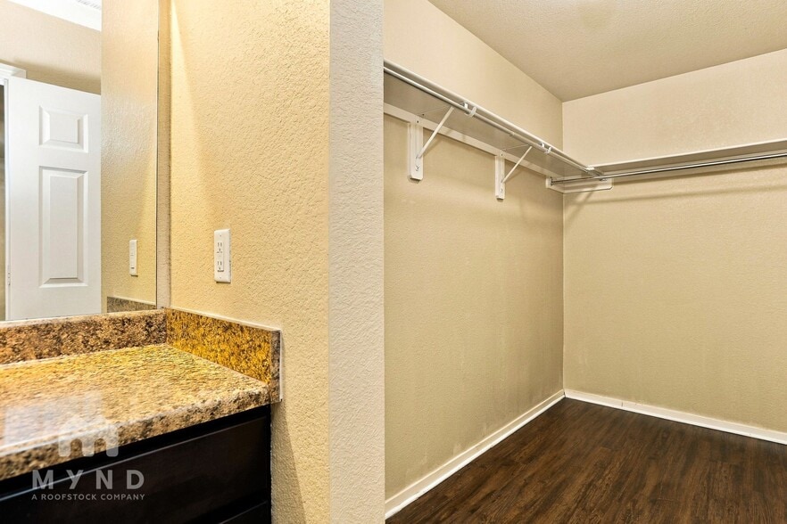 Building Photo - 1200 Fulbright Dr