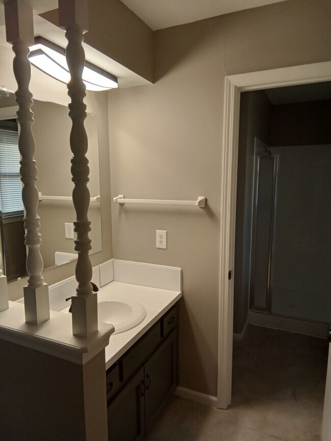 Building Photo - Coming soon! Newly Renovated SF in Liberty