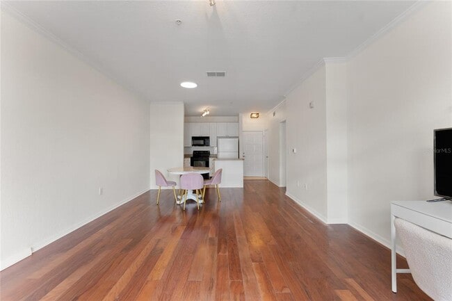 Building Photo - 4221 W Spruce St