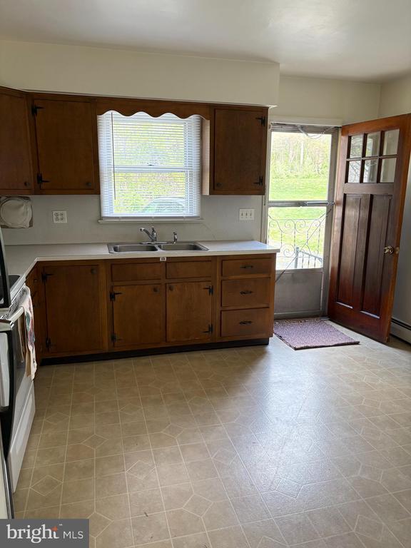 Building Photo - 29 Laver Rd