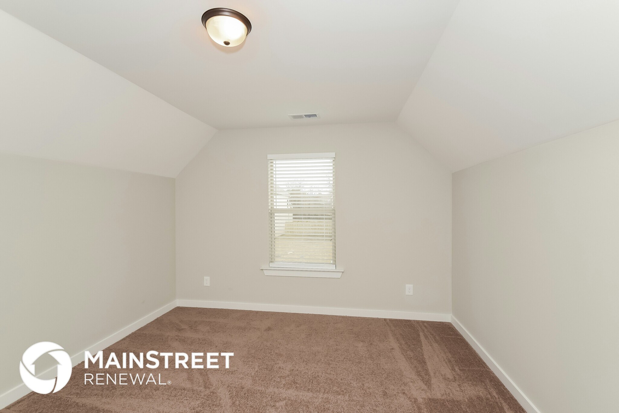 Building Photo - 158 King Richards Way