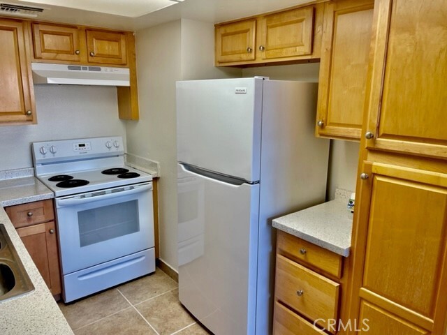 Building Photo - 51080 Eisenhower Dr