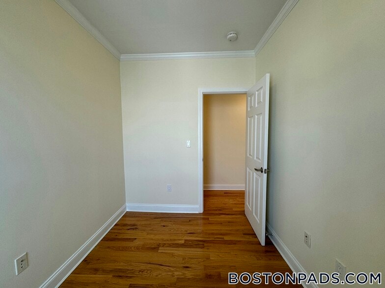 Building Photo - 1 Chauncy St