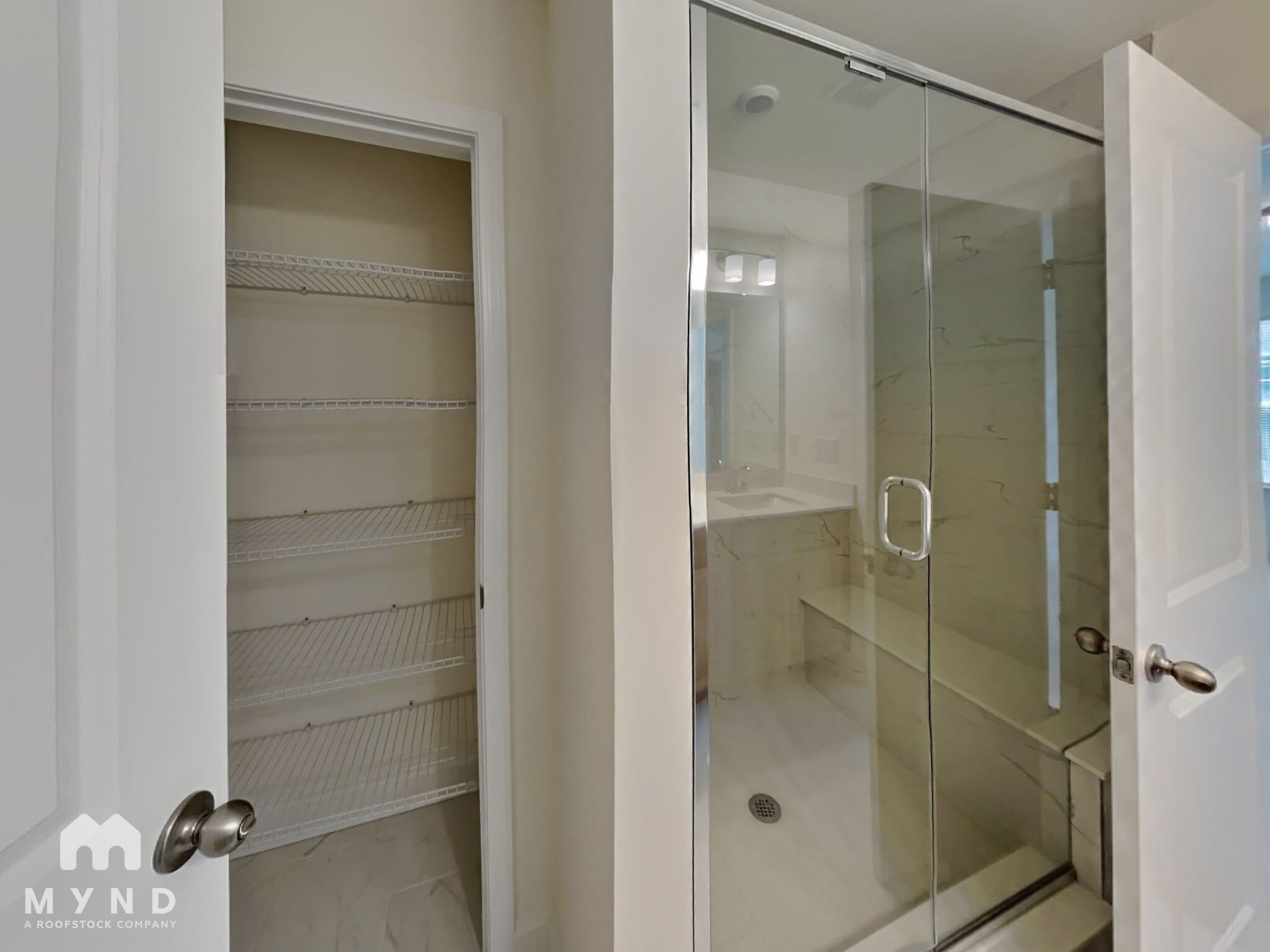 Building Photo - 1546 Cedar Tree Dr