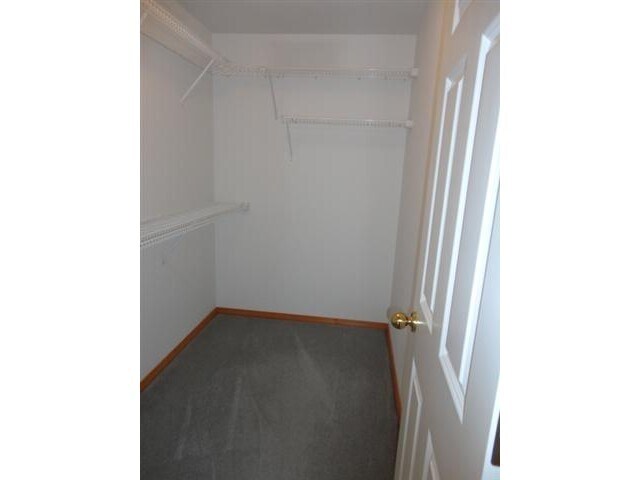 Building Photo - Bright & Spacious Everett Condo – 3 Bed, 2...