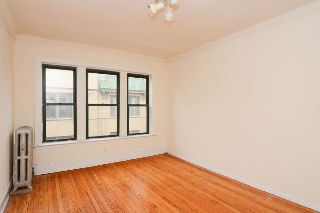 Building Photo - 2332 N Spaulding Ave