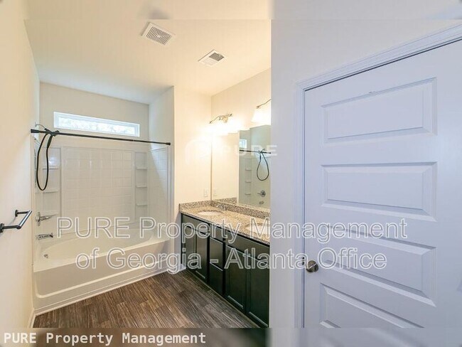 Building Photo - 109 Grant Dr