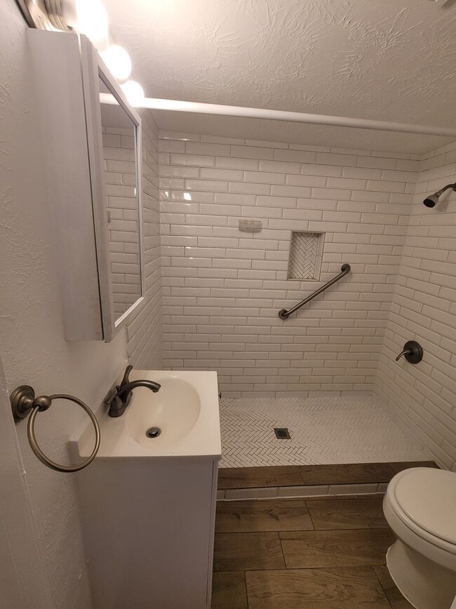 Building Photo - 820 Broadway Avenue J