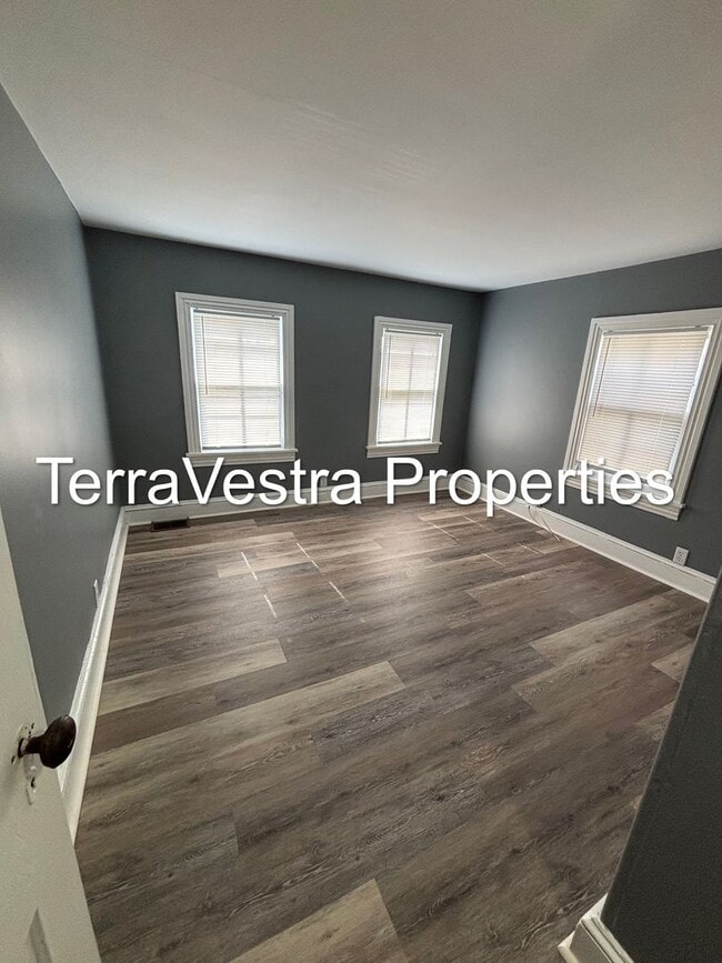 Building Photo - 3 Bed Single Family in Salem. Eligible for...