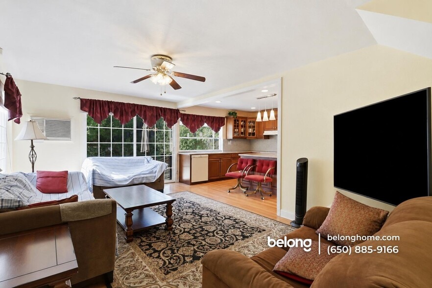 Building Photo - 394 Curie Dr