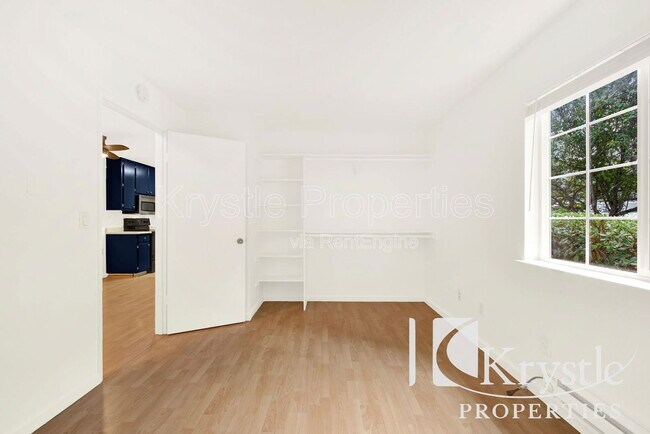 Building Photo - 285 Lighthouse Dr