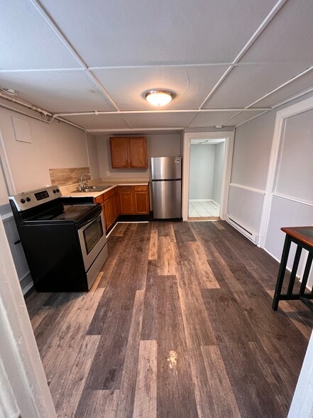 Building Photo - 516 4th St