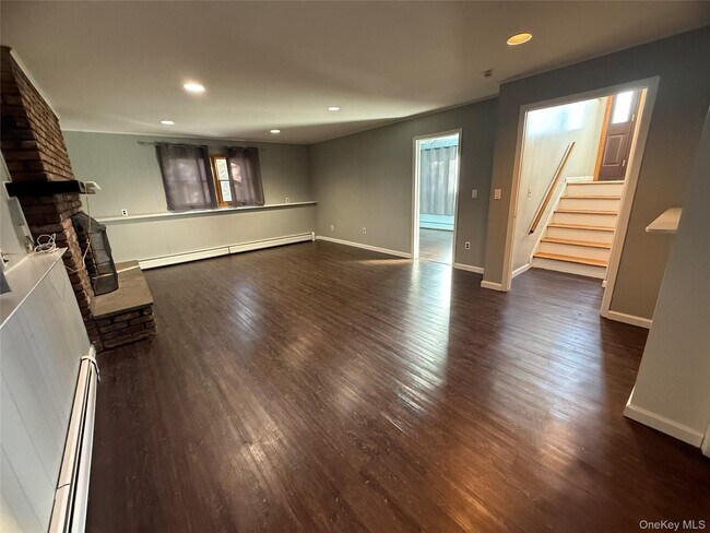 Building Photo - 11 Central Ave