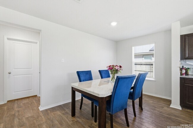 Building Photo - 6442 Dynamic Sound