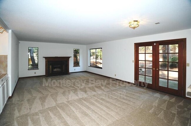 Building Photo - 3045 Lopez Rd