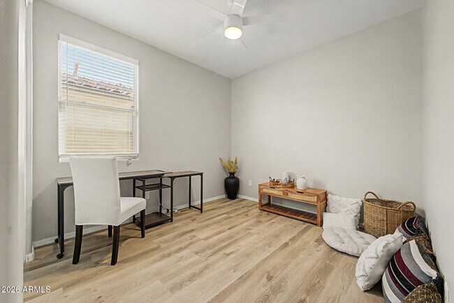 Building Photo - 12506 N 174th Dr