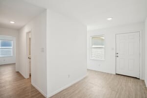 Building Photo - 7007 Satellite Way