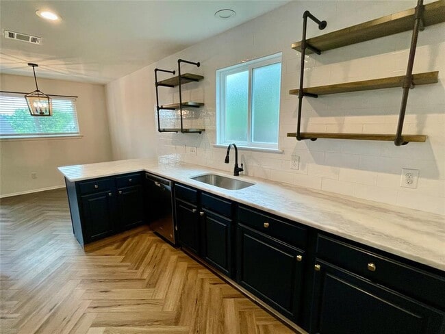 Building Photo - 8405 Red Willow Dr