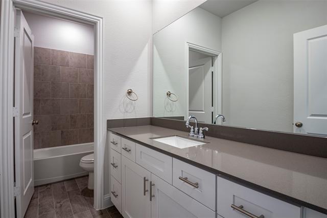 Building Photo - 729 Rusty Spurs Pl