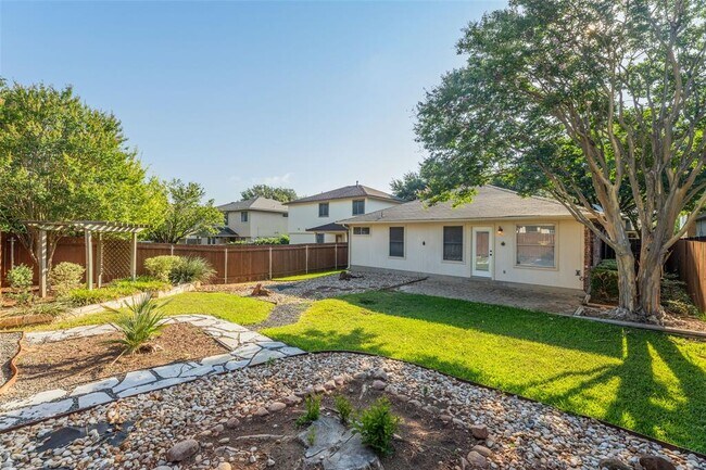 Building Photo - 2051 Buckley Ln