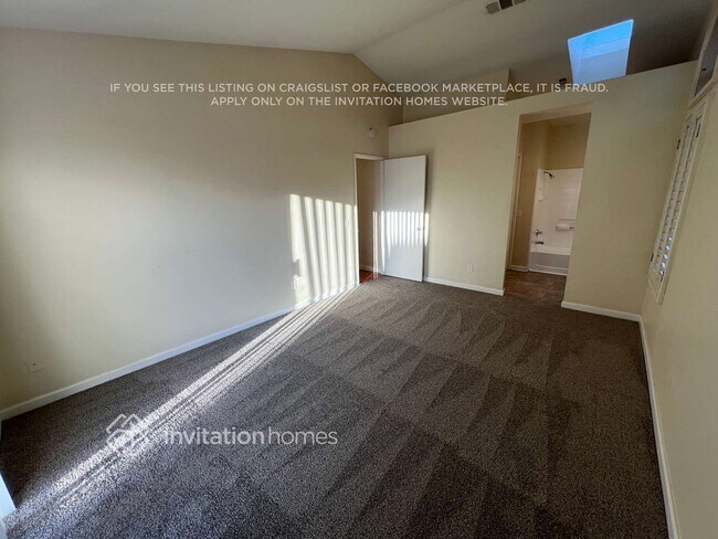 Building Photo - 3019 Chablis Ave