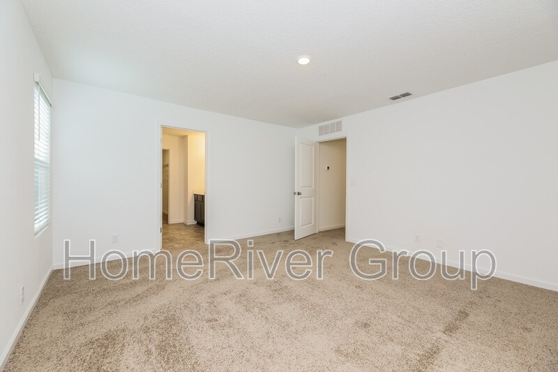 Building Photo - 4966 Bramante Dr