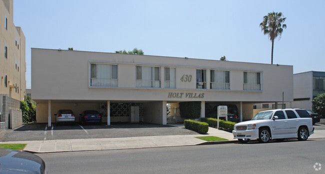 Building Photo - Holt Villas