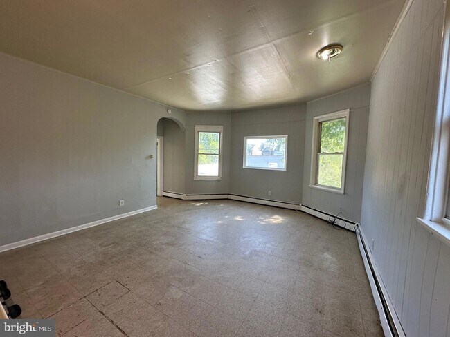 Building Photo - 1217 Arrott St