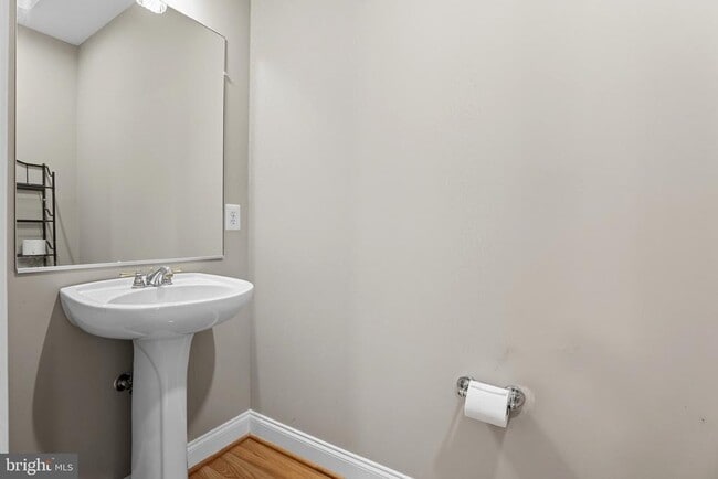 Building Photo - 6924 Stanwick Square