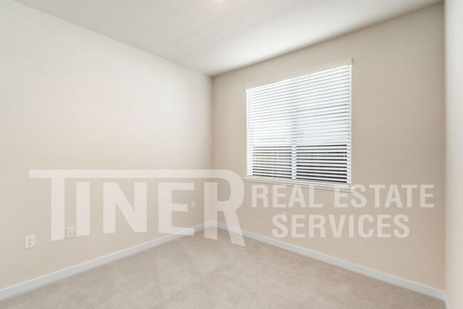 Building Photo - 2401 Longmire Lp
