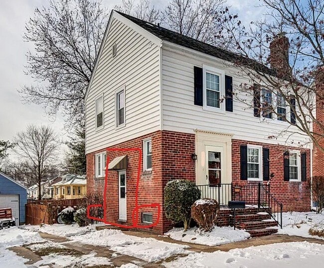 Building Photo - 1237 Circle Dr