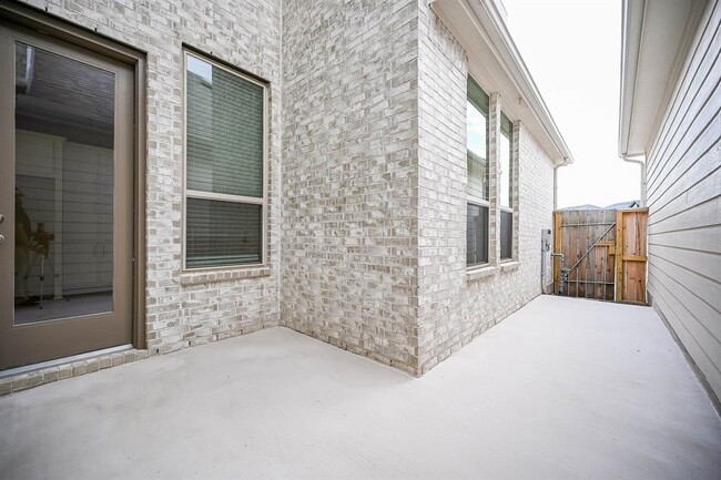 Building Photo - 11230 Buchanan Coves Ln