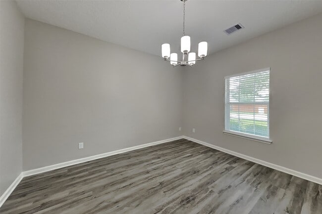 Building Photo - 8618 Cedar Walk Dr