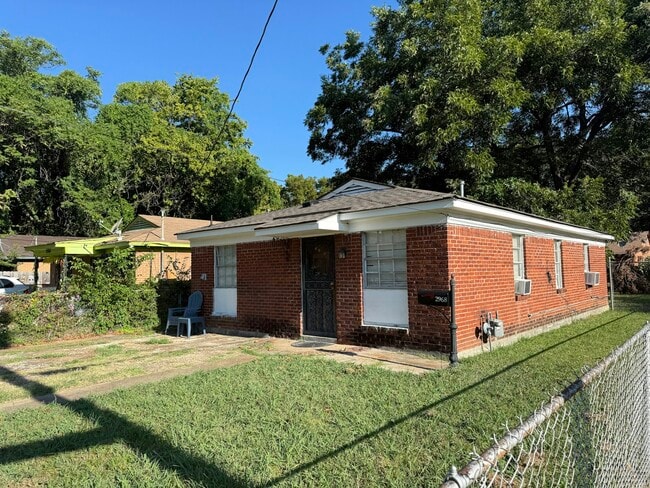 Primary Photo - 2968 Lark Rd