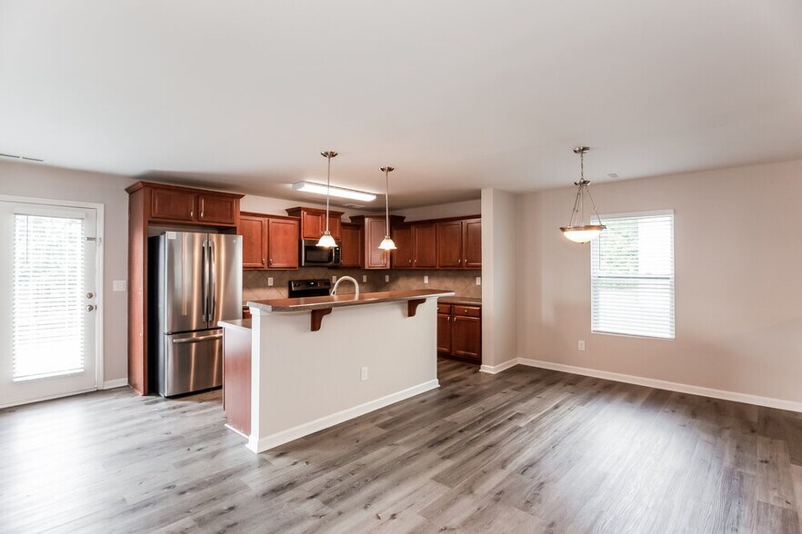 Building Photo - 7211 Waldon Park Lane