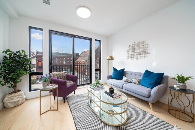 Building Photo - 10 Brinkerhoff St