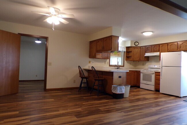 Building Photo - 7623 S 750 E