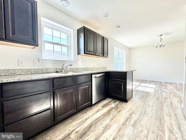 Building Photo - 76 Filbert Dr