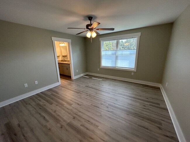 Building Photo - West AVL - 3/2 Contemporary Build Ready Now!