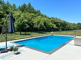 Building Photo - 773 Big Bear Ln