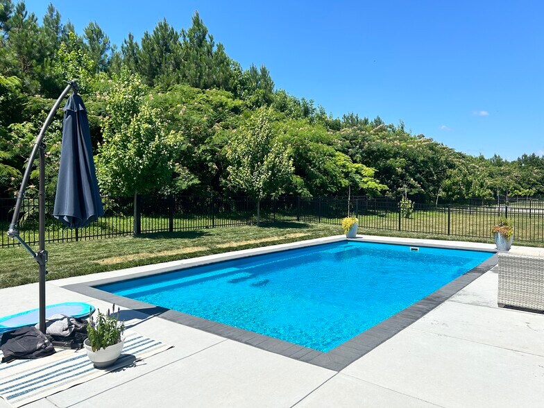 Primary Photo - 773 Big Bear Ln