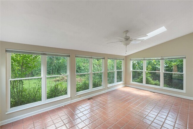 Building Photo - 7072 Cliffstone Dr