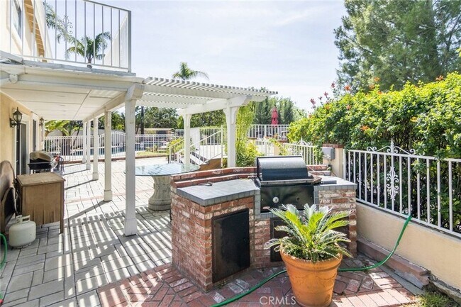 Building Photo - 16970 Blanche Pl