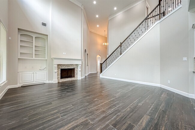 Building Photo - 6527 Camillia Ct