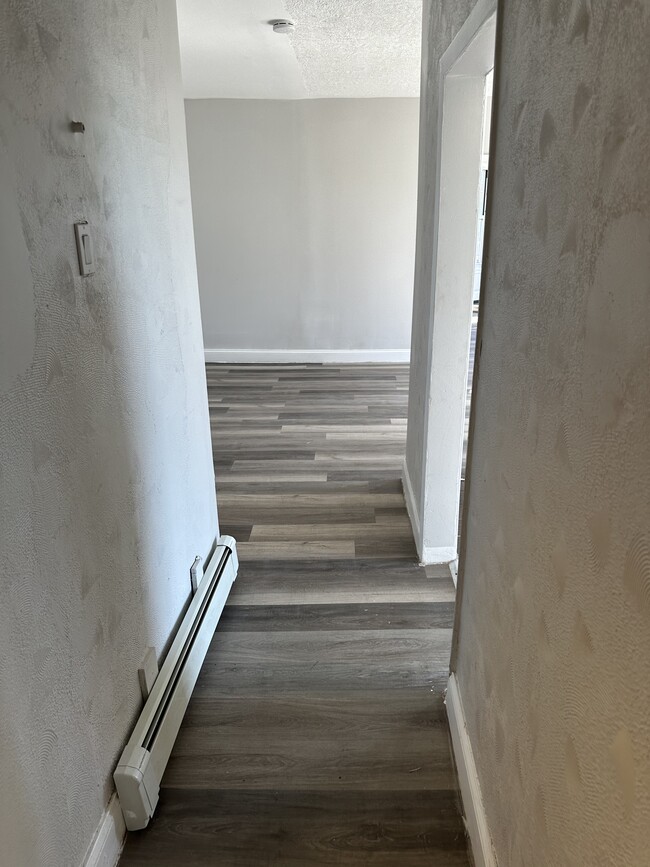 Building Photo - 559 Ocean Ave