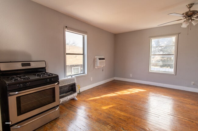 Building Photo - 1604 Harrison St