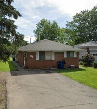 Building Photo - Yambor150