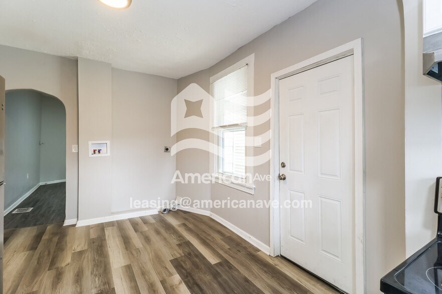 Building Photo - 29 E 13th St